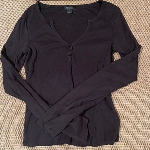 Black EXPRESS along sleeve shirt…. like new…. 100% Pima Cotton